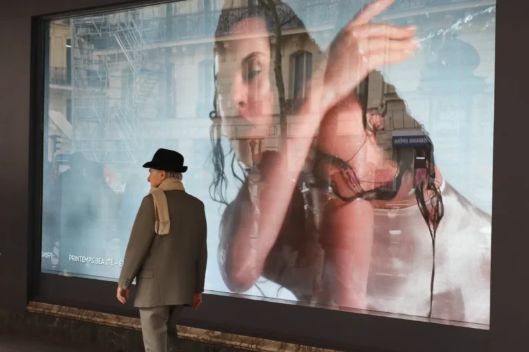 L’âme inerte des vitrines et des passants