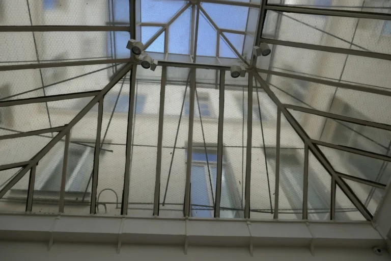Structure-blanche