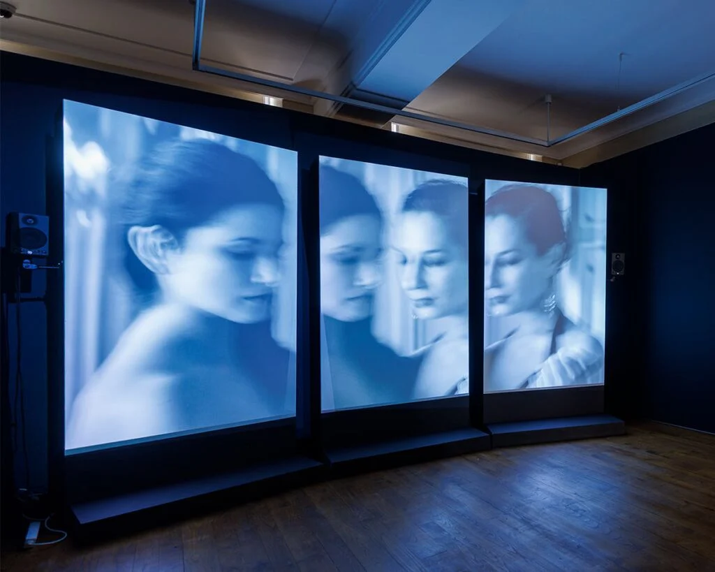 Vue de l'exposition "Tout ange est terrible" de Marie-Jo Lafontaine