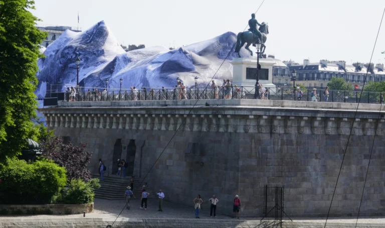 Le-glacier-derriere-le-roi