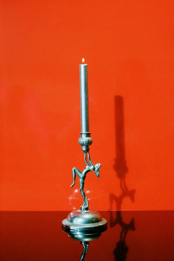 Chandelier en forme de femme