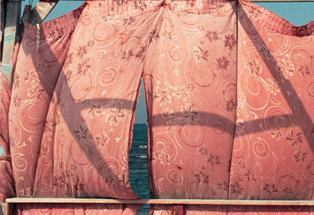 Voile qui flotte au vent